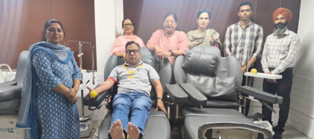 Sandeep Sharma spreads a message of humanity through blood donation on the 80th Independence Day